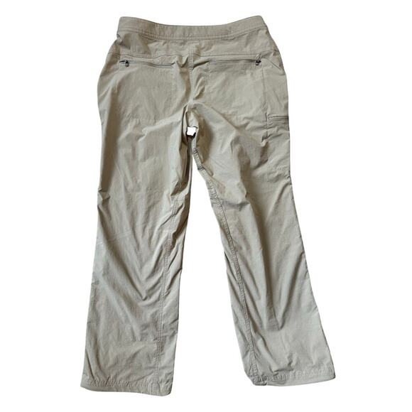 L.L. Bean comfort Trail pants, Womans size 10 Petite / Short; lightweight - Picture 2 of 10